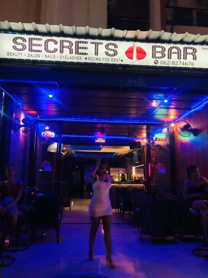 Secrets - Pattaya Hotel Buitenkant foto